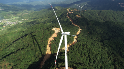 每年可“吹”出1亿度电！广东粤电平远茅坪风电场首台风机并网发电