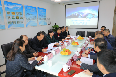 钟秀堂走访深圳企业并召开政银企券座谈会