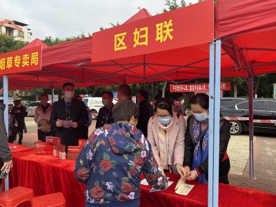 掀起学法热潮！梅县区开展国家宪法日法律宣传咨询活动