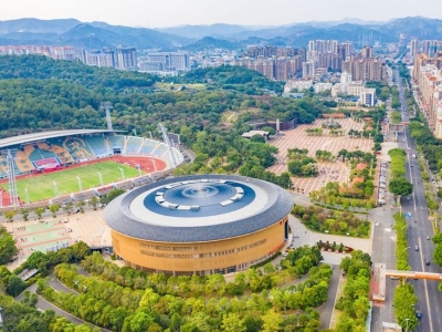 文明之花处处绽放！最美“梅马“赛道展文明客都风采