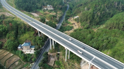 平远：立体交通网为“精致小城”带来发展新契机