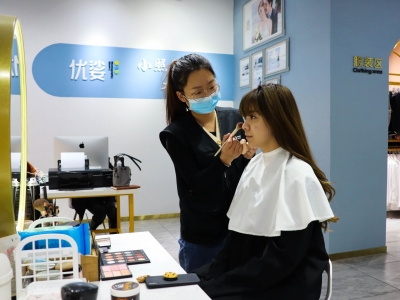 创作更多“美cry”照片！“轻快简”照相馆火爆，独立摄影师“出圈”