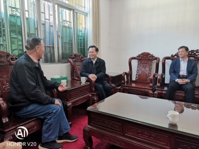 丘峰教授一行到丰顺参观调研