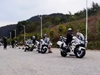 梅县“铁骑”进行冬季练兵