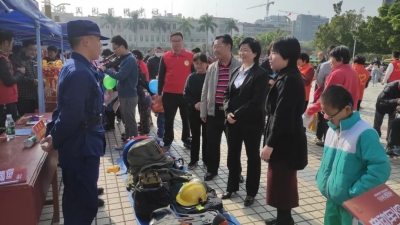 又燃又暖！兴宁市志愿服务大集市“国际志愿者日”专场人气十足！