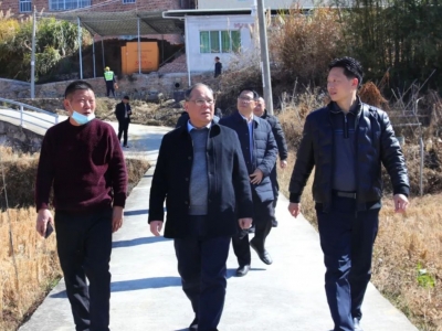 余其豹到兴宁罗浮调研：慎终如始 统筹抓好疫情防控、森林防火和乡村振兴各项工作