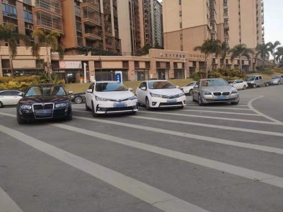 客天下碧桂园门口乱停放现象严重，社区温馨提示...