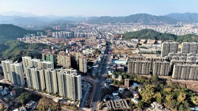 中共平远县委十三届十二次全会：谋绘“十四五”发展蓝图  书写“绿水青山就是金山银山”新时代答卷