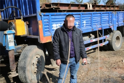 工人切割操作引发山火，2人被刑拘！更多细节公布...