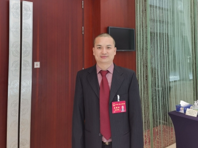 省人大代表杨亚文：分批对农贸市场进行升级改造