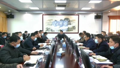  周小勇主持召开平远县政府党组（扩大）会议