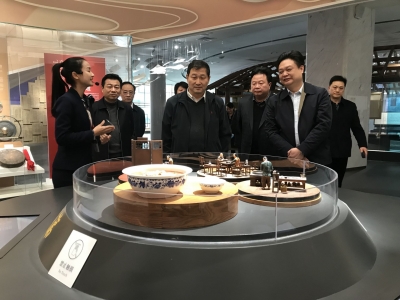 省政协副主席马光瑜来梅调研：加强师资建设 加快乡村振兴