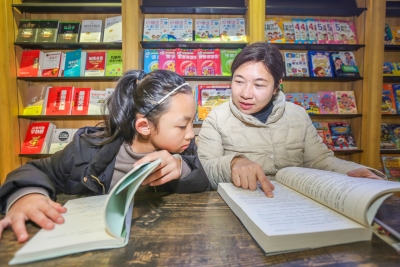 让书香浸润孩子心灵！看梅州“最佳书香母亲”的育儿小妙招