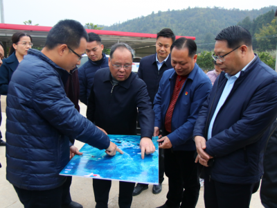 余其豹：树牢“以人民为中心”的发展理念 全力做好换届选举森林防火等工作