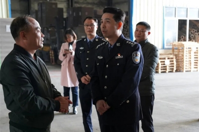 吴东海检查岁末年初安全防范工作