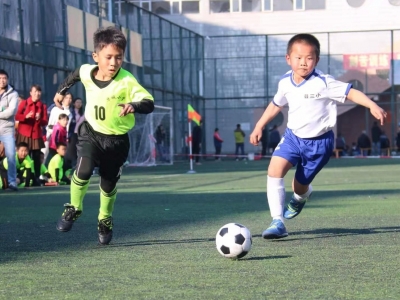 第一小学五战全胜夺冠！五华青少年足球训练基地“小考”收兵