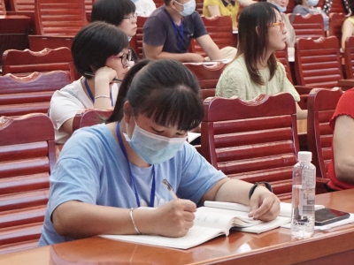 群众身边的“暖心人”！梅州加大社工培养力度打通为民服务“最后一米” 