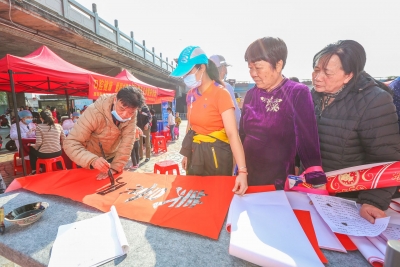 与民同乐！这样的新春活动丰富多彩又接地气~