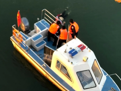 “我死后打给我老公...”她，留下纸条跳桥轻生，民警火速出动！