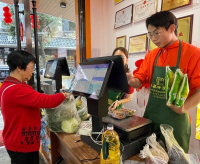 “打造品牌需先打造品质！” 坚持诚信经营28年，这家食品店用行动擦亮招牌~   