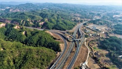 从《政府工作报告》透视平远“十四五”开局之年高质量发展蓝图：“八大抓手”答好时代答卷