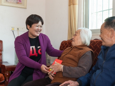 梅县有位“女汉子”村支书，顶起乡村振兴“半边天”！