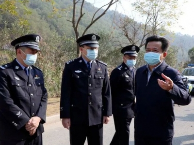 朱汉东带队开展大埔县委县政府春节前夕送温暖慰问活动