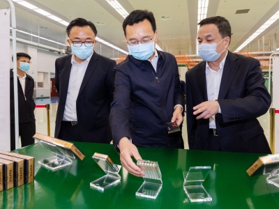 张爱军到梅州卷烟厂调研：地企携手推动产业升级 力争早日实现产值上百亿