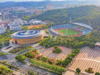 梅州军分区领导到梅县区检查指导女兵征兵体检工作