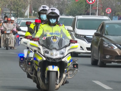 他们一路飙车，却还获得五华市民点赞，这是为何？