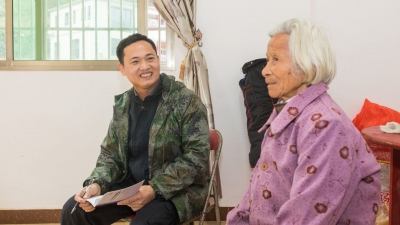 10年扶贫路，3村齐出列！他是，全国脱贫攻坚先进个人！