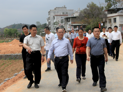 余其豹：推动党史学习教育走深走实 加快乡村振兴发展