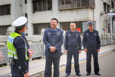 梅州市公安局一行到蕉岭督导检查道路交通安全管理工作