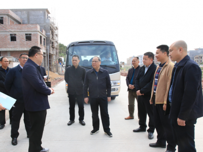 余其豹：践行为民宗旨 全力加快重点项目建设
