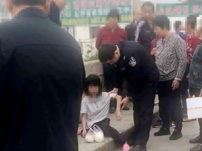 五华一小女孩欲跳河？来看怎么回事