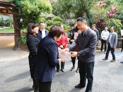 吴泽桐温助民看望慰问妇女代表：凝聚巾帼力量 展现时代风采