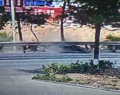 事发丰顺！轿车追尾两摩托致一死一伤