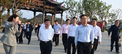 平远县考察团到梅县区考察交流