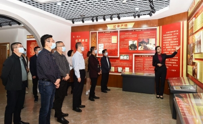 抓实廉政教育，打造政法铁军！市委政法委组织机关全体同志参观反腐倡廉教育基地