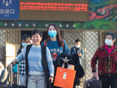 2021年全国春运收官 预计共发送旅客8.7亿人次