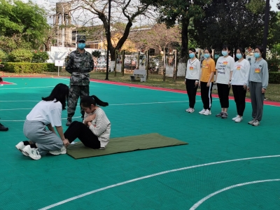 今日，7名双合格应征女青年参加女兵征集综合素质考评！