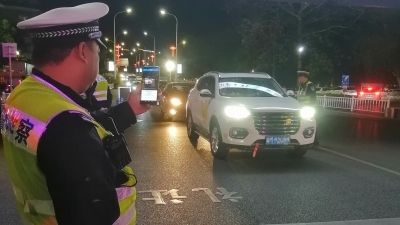 昨晚，交警蜀黍让你吹气了吗？帮你的爱车拍照了吗？梅州又有“大行动”！