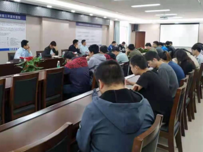 工地上的“幸福影院”，为员工送上“精神大餐”