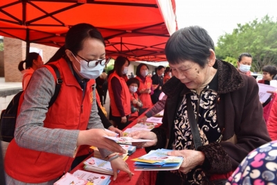 “这样的活动可以多举办！”梅县区开展“三八”维权周宣传咨询活动