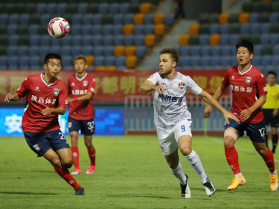 卢琳替补出场贴地斩破门！梅州一球“捕狼”获两连胜