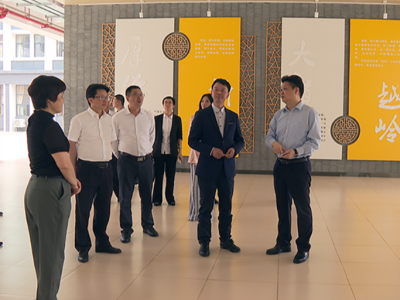 心里程控股集团到蕉岭考察：政企携手共同探索智慧教育未来