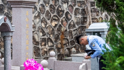 “长大后，我就成了你！”公安烈士刘国华之子刘鑫圆警察梦 