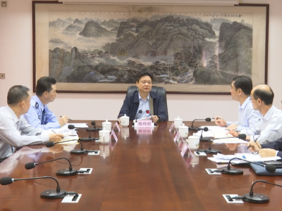 陈伟明开展政法队伍教育整顿谈心谈话：强化问题导向 推动查纠整改