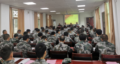 加强理论学习、军体技能…梅江区组织基干民兵政治工作骨干集训