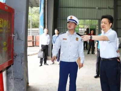 陈伟明率队督查节前安全生产和道路交通安全工作：压紧压实安全责任 织牢织密防护网